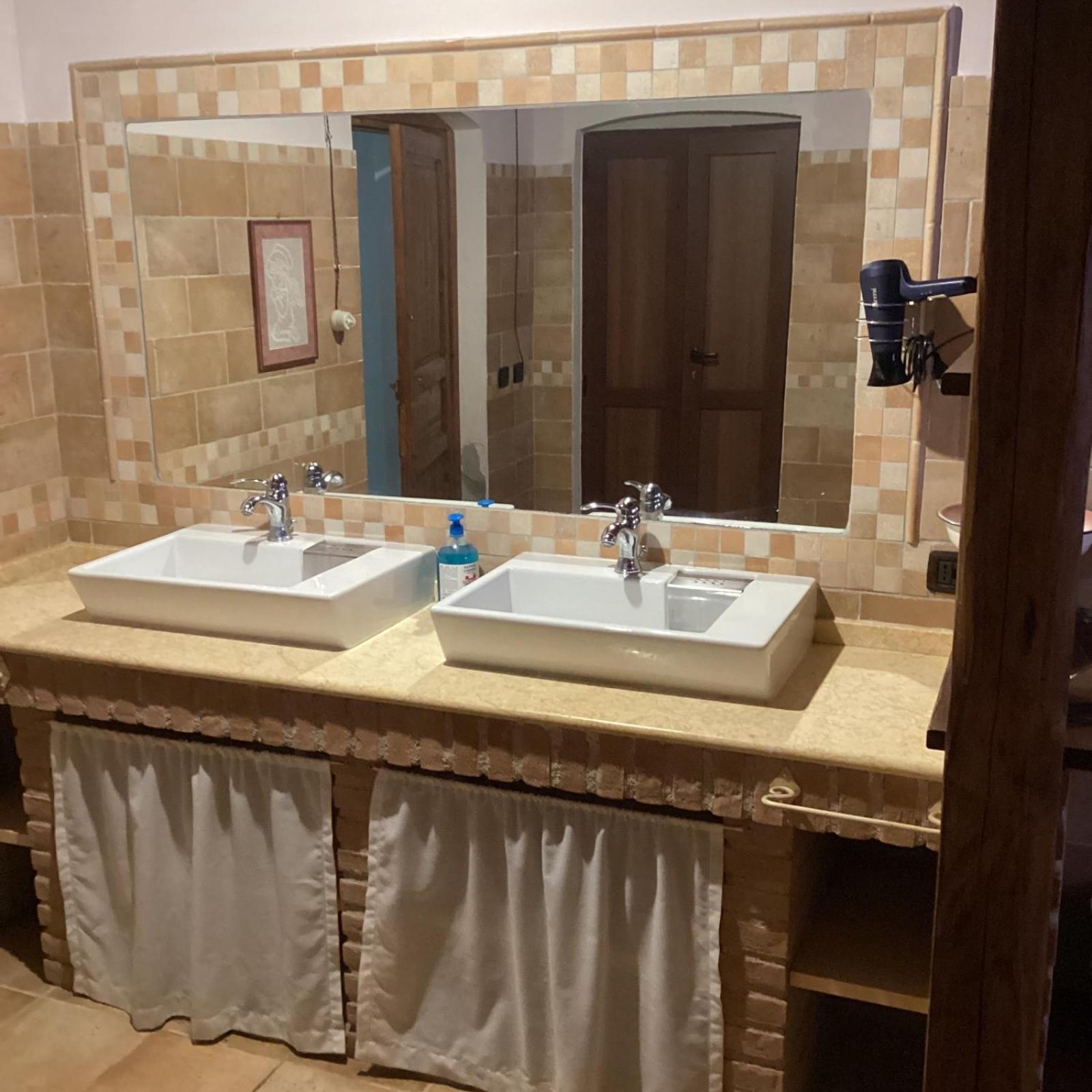 La Vecchia Stalla B&B 나르니 외부 사진